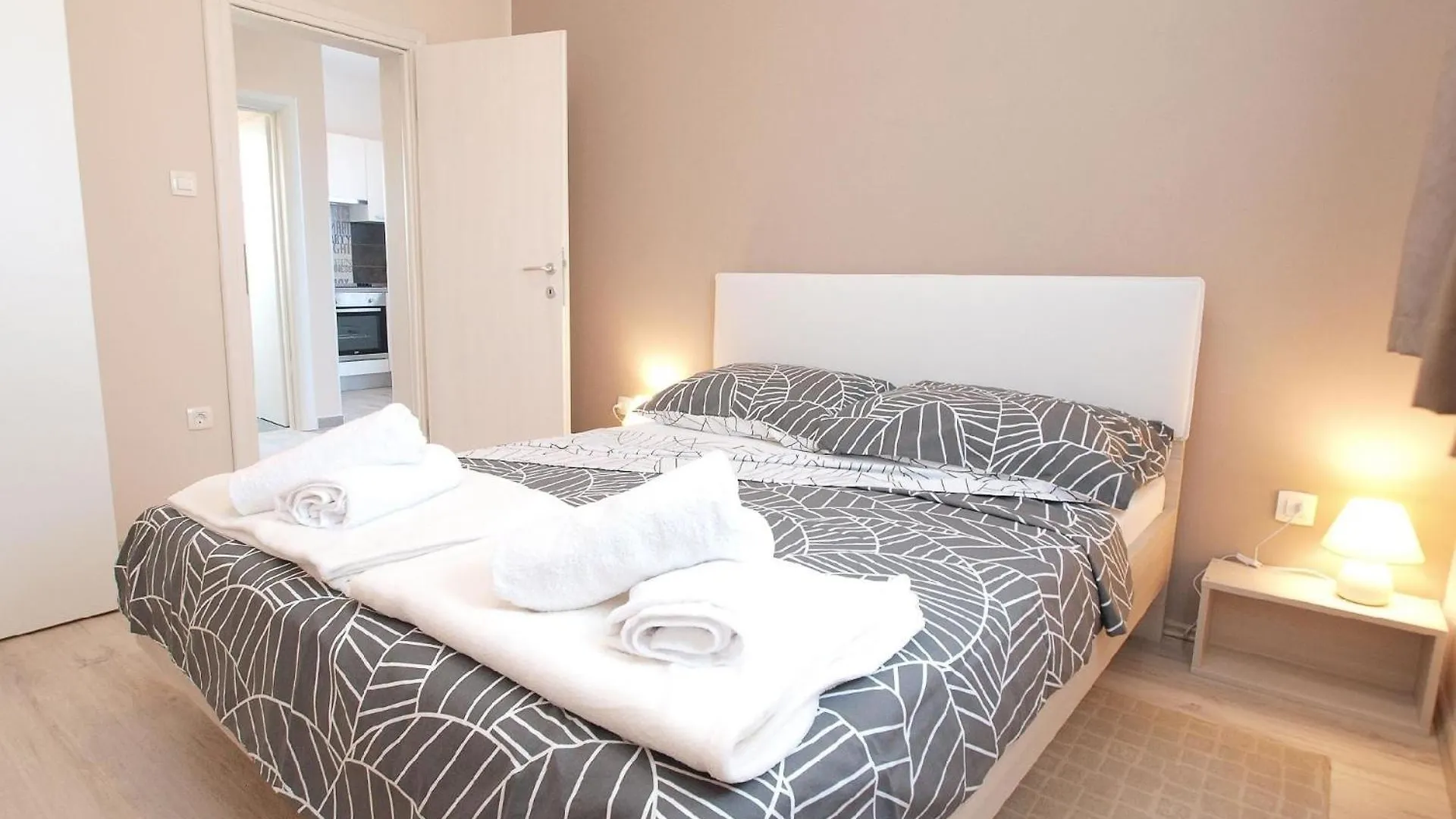 Apartment Ferienwohnung Fuer 4 Personen Ca 50 Qm In Pula-Fondole, Istrien Istrische Riviera