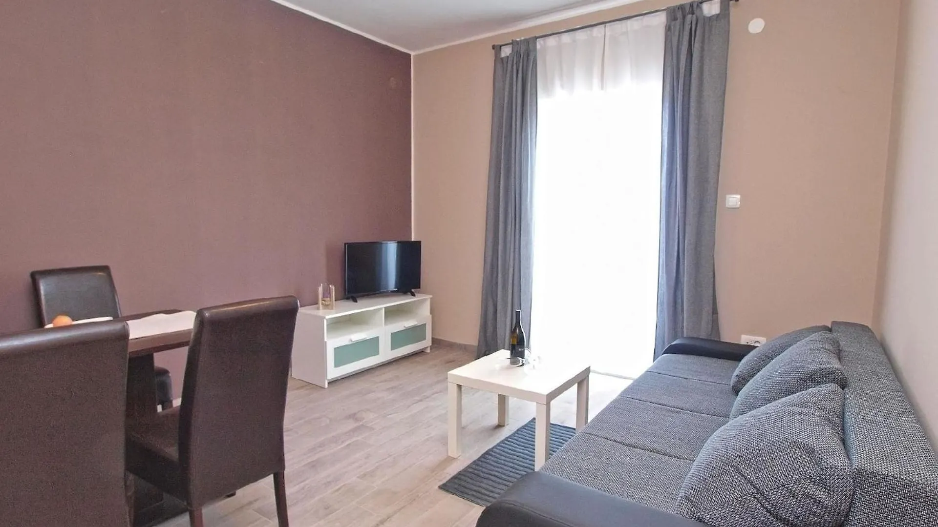 Apartment Ferienwohnung Fuer 4 Personen Ca 50 Qm In Pula-Fondole, Istrien Istrische Riviera